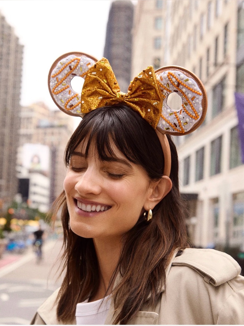 BaubleBar x Disney Minnie Mouse Fall Donut
Ears (ships in a box)